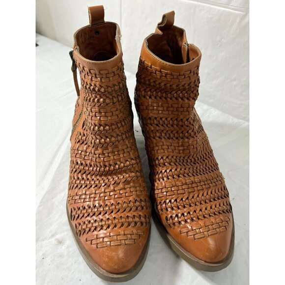 GAP Womens Woven Leather Ankle Bootie 8 British Tan Stacked Mid Heel Boho - Picture 12 of 12